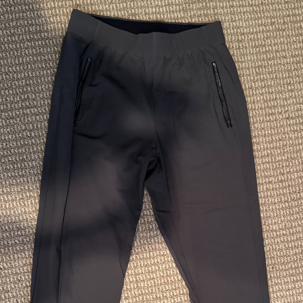 Athleta Gray Cosmic Jogger Size 4